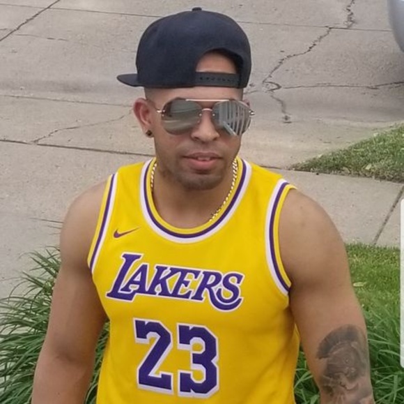 Meet your Posher, Manchy - Picture 1 of 1